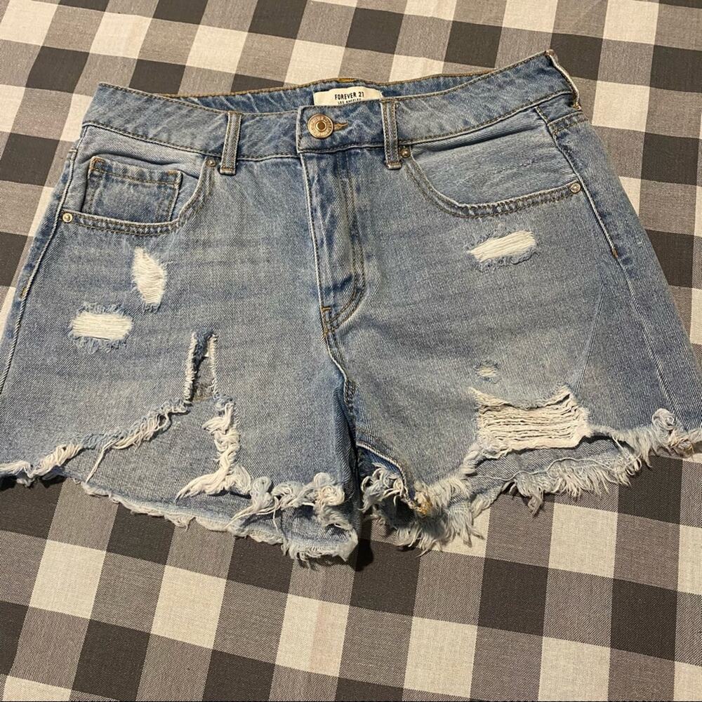 Forever 21 Distressed High Rise Mom Jean Shortie Shorts Women's Waist Size 25
